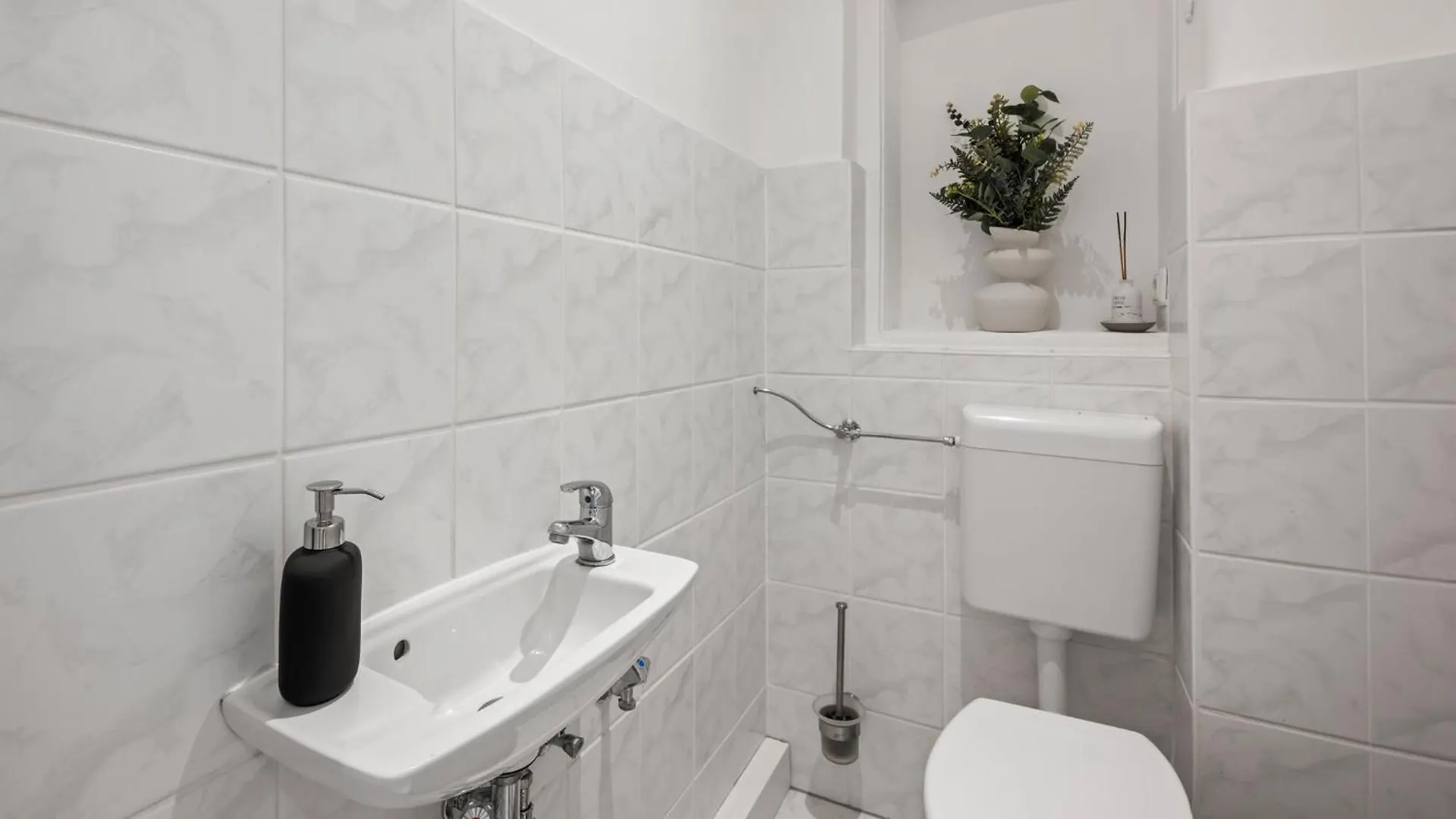 Ferienwohnung Blassdoerfer - Traumhafte Altbauwohnung Mit Self-Checkin Und 93 Qm2 Bad Kissingen Apartment